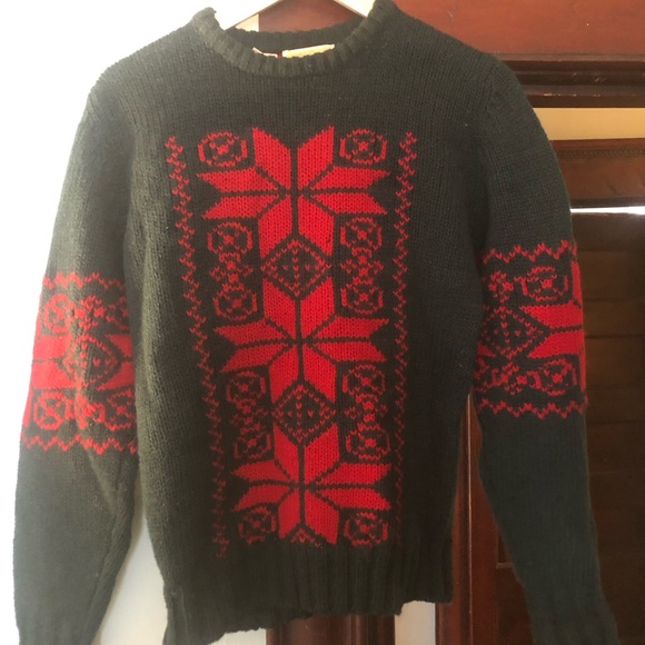 Brooks Brothers Green and Red Sweater